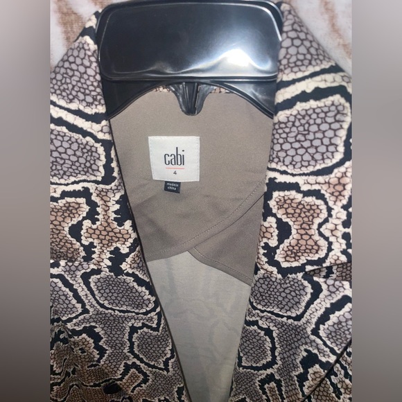 Cabi Python Snake Print button front double breasted blazer Jacket Size 4 - Picture 5 of 6